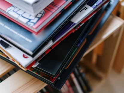 Photo d'une pile de Bandes dessinées